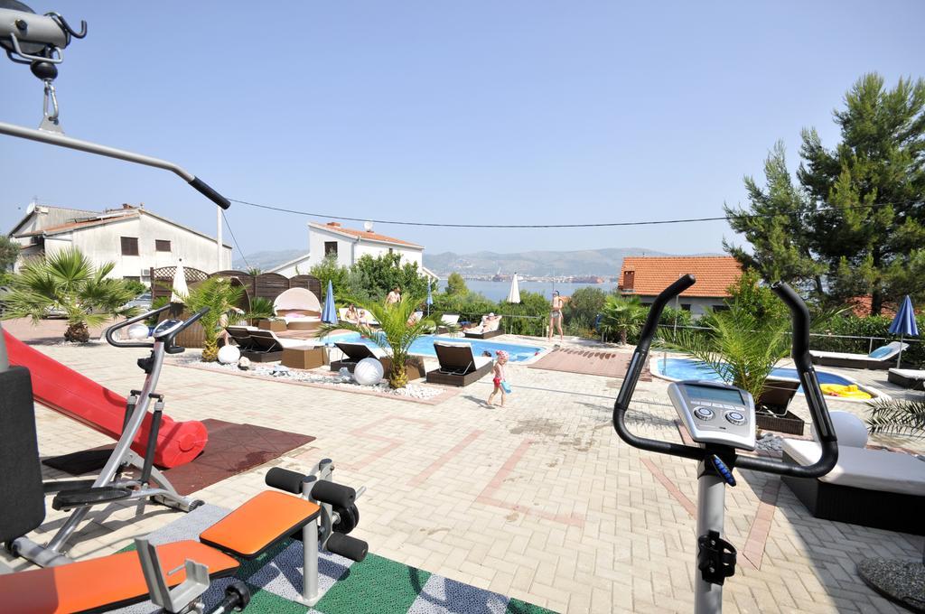 Apartments Silva With A View Of Sea Trogir Exterior foto